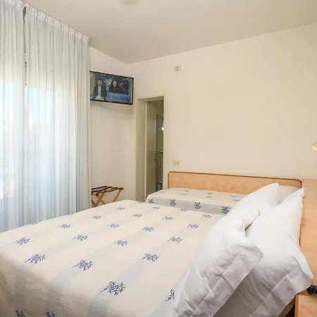 Lina Angolo Viale Dante Ξενοδοχείο Ριτσιόνε