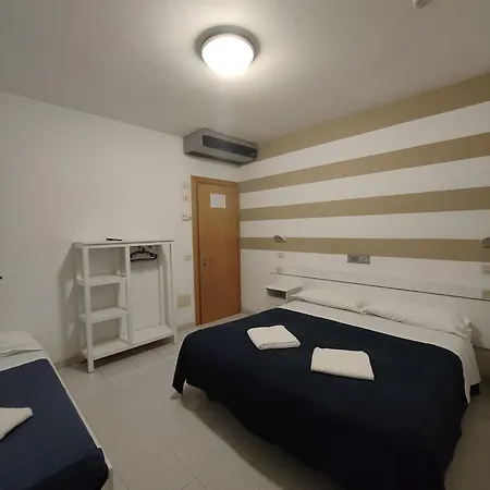 Lina Angolo Viale Dante Ξενοδοχείο 3*