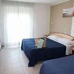 Hotel Lina 3*