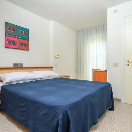 Lina Angolo Viale Dante 3*