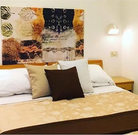 Lina Angolo Viale Dante Riccione