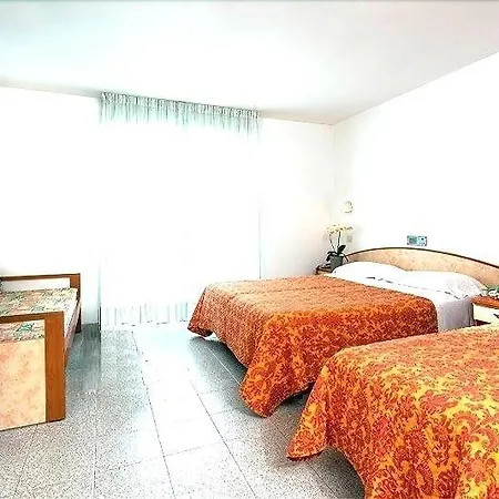 Hotell Lina Angolo Viale Dante