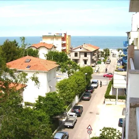 Lina Angolo Viale Dante Hotell