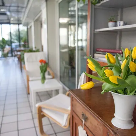 Lina Angolo Viale Dante Hotel