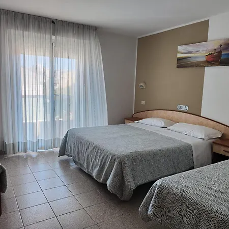 Hotel Lina