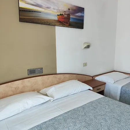 Lina Angolo Viale Dante Hotel Riccione