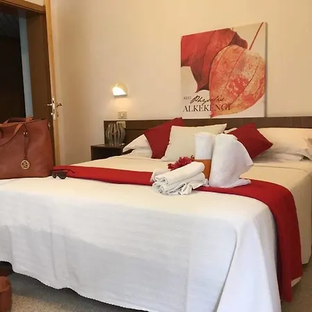 Lina Angolo Viale Dante Hotell 3*